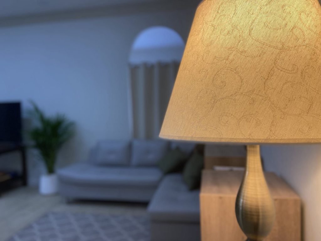 Lamp shines light during alcohol withdrawal