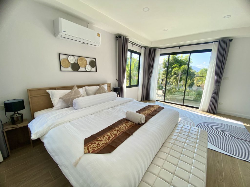 Comfortable patient room at detox clinic