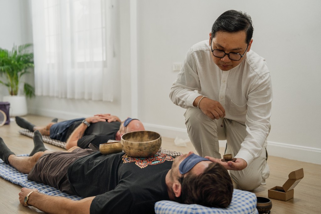 Holistic therapy session at One Step Rehab